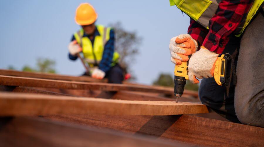 Professional gutter cleaning in Meeker, CO